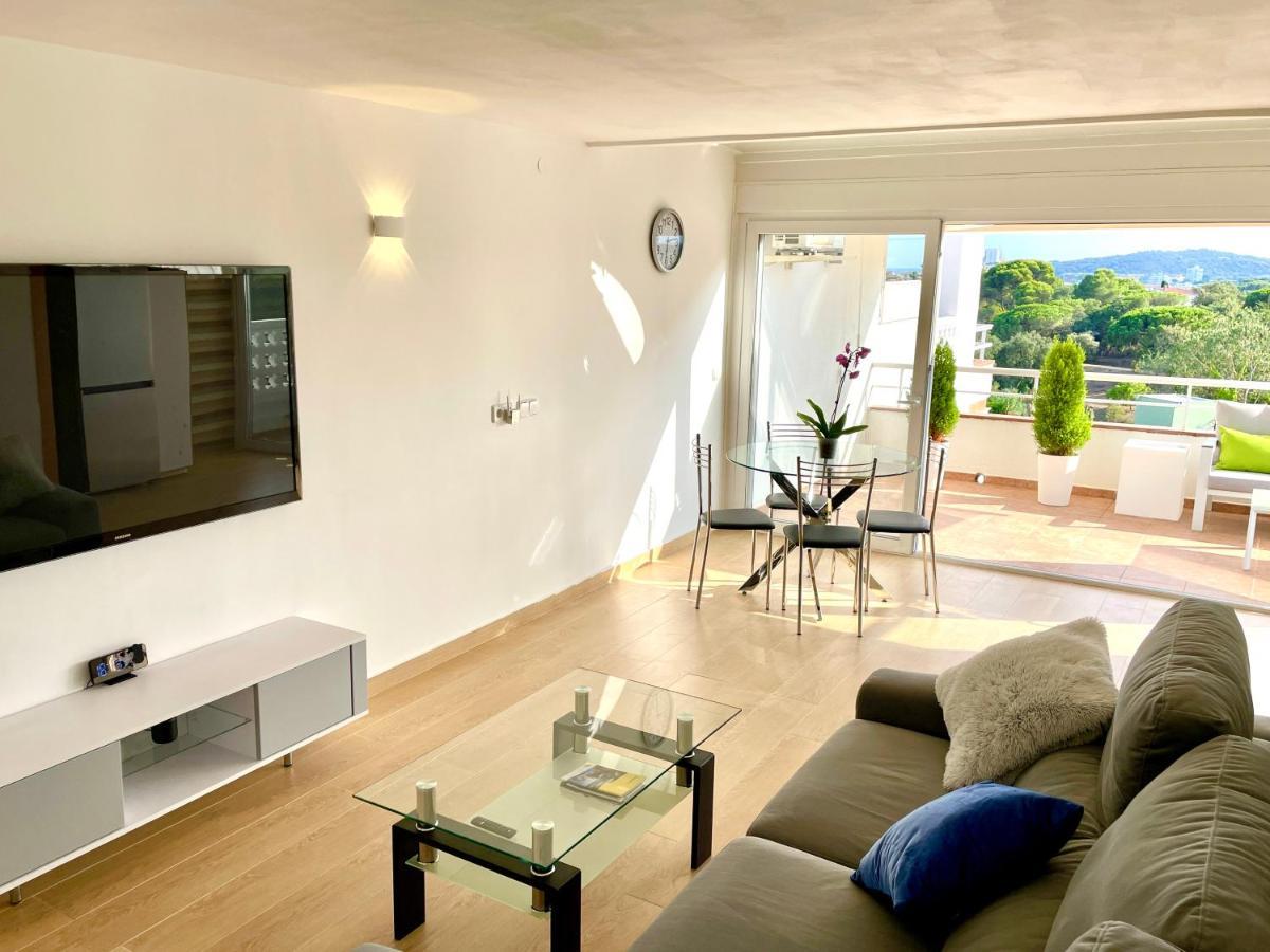 Modern Penthouse With Big Terrace Apartment Platja d'Aro Bagian luar foto
